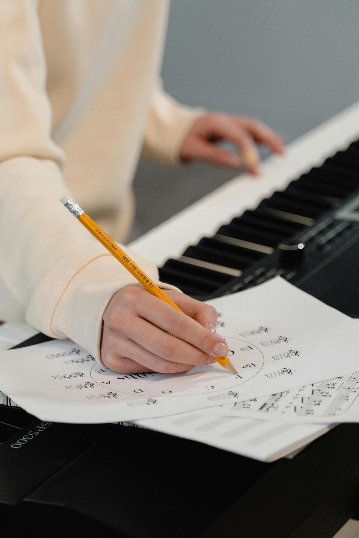 Música e memorização: Como potencializar seus estudos com trilhas sonoras eficientes