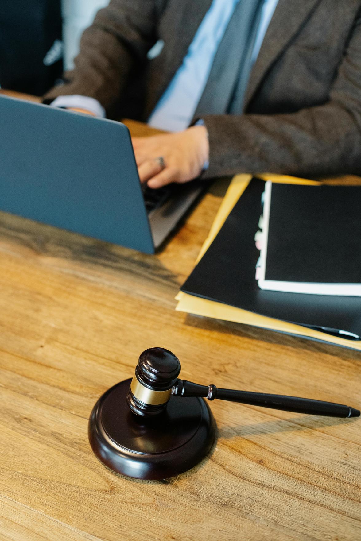 Orientação Jurídica na Carreira: Garantindo Seus Direitos em Concursos Públicos